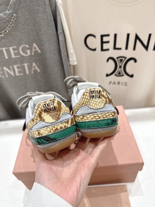 Кроссовки фото 7