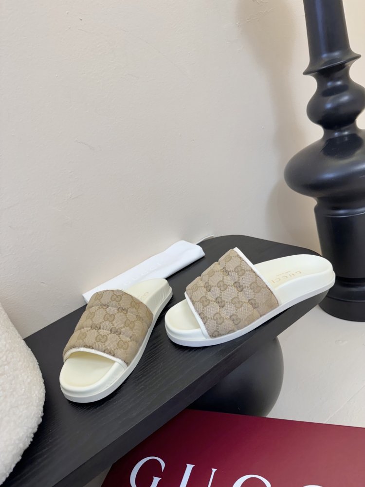 Шлепанцы женские фото 3