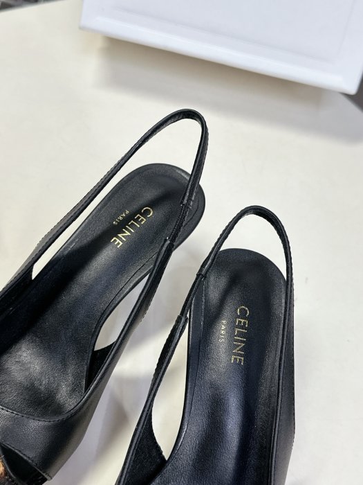 Босоножки фото 8