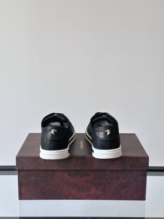 Кроссовки фото 8