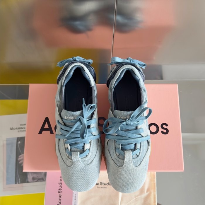 Кросівки фото 7