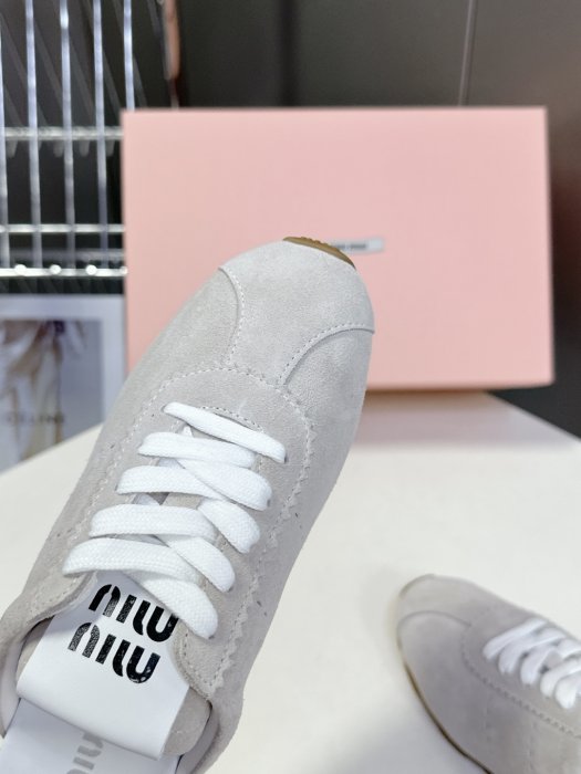 Кроссовки фото 7