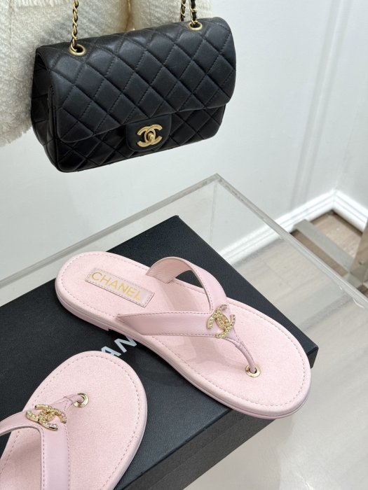 Шлепанцы фото 5