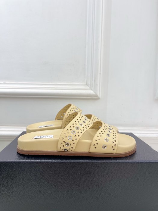 Шлепанцы женские фото 4