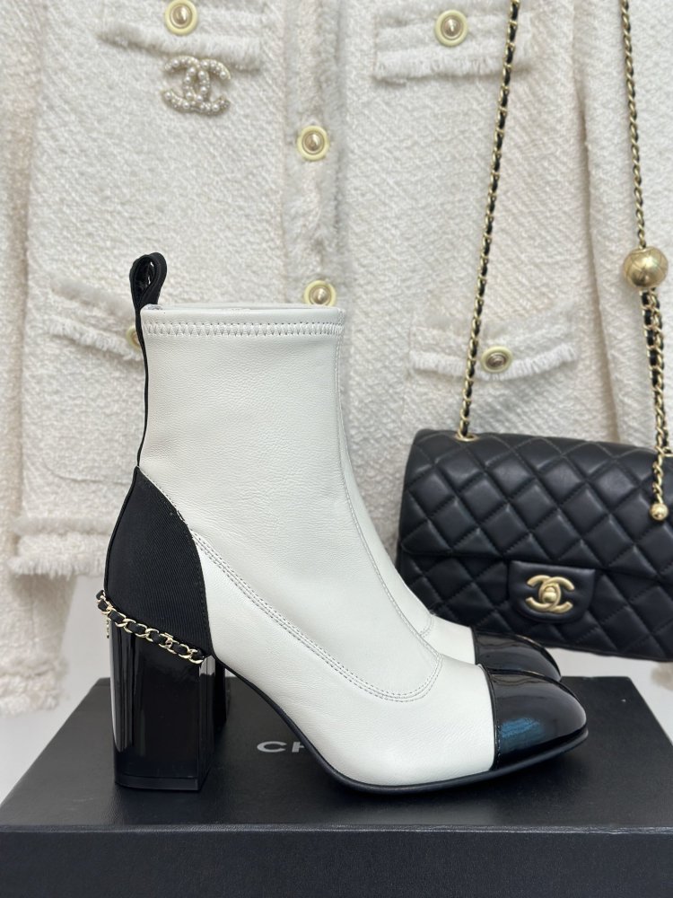 Ankle boots