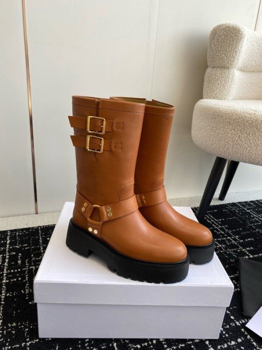 Boots women's