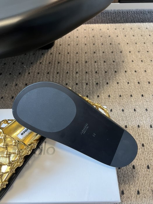 Шльопанці жіночі фото 6