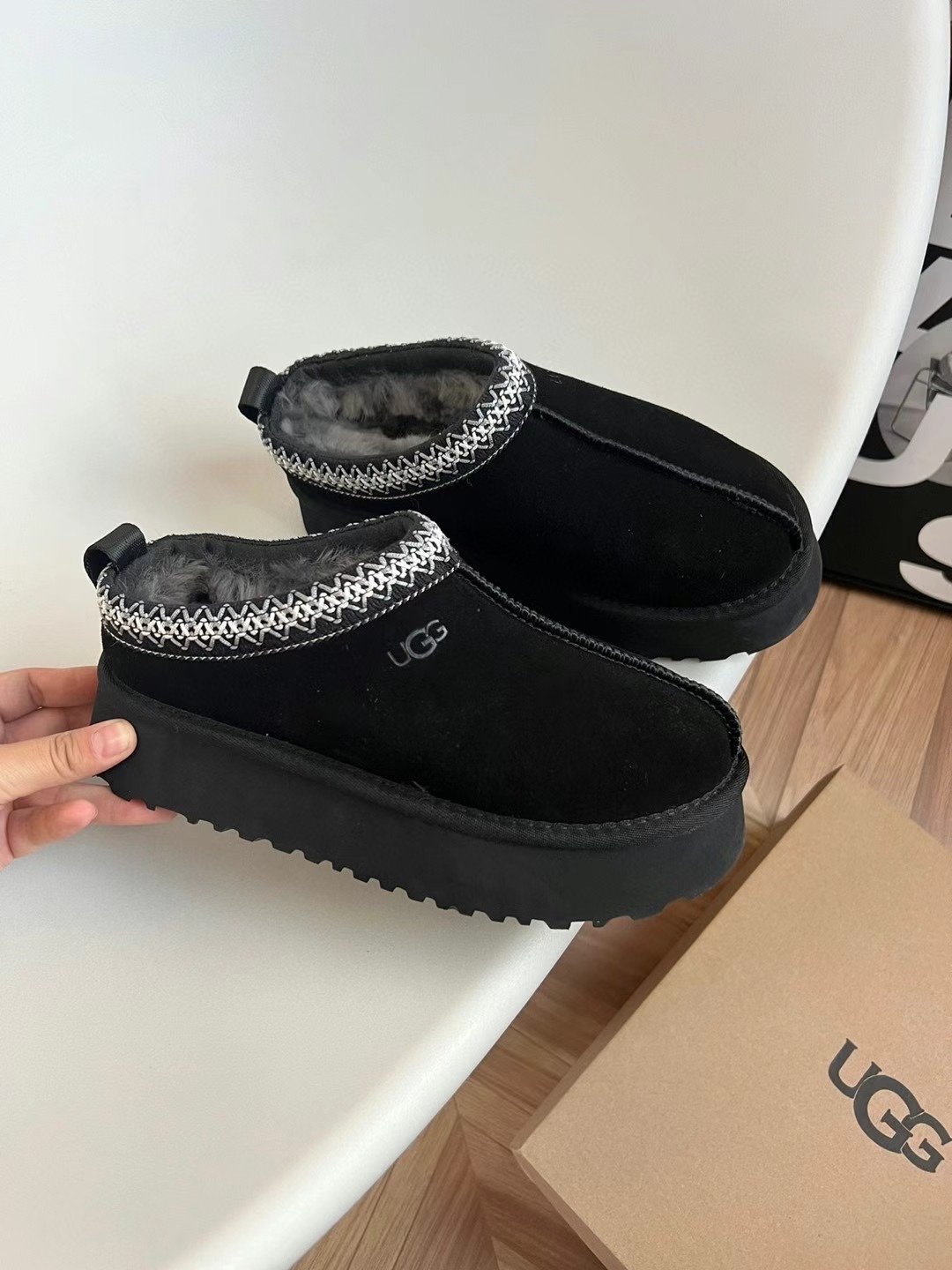 Ugg boots women's