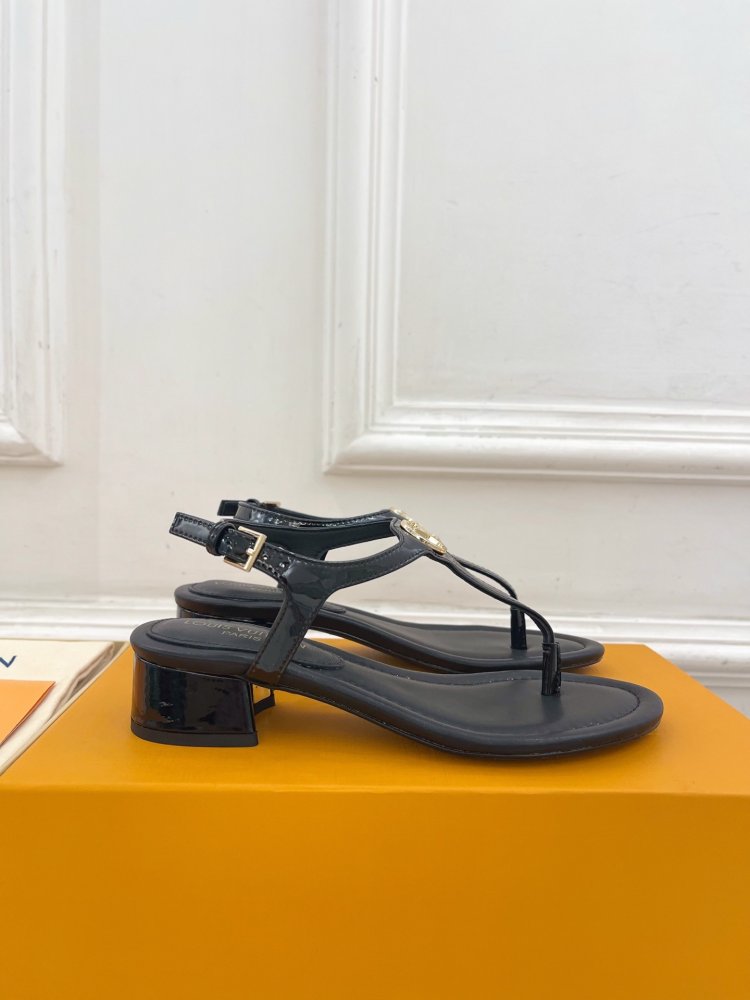 Сандалии женские фото 2