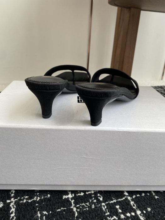 Босоножки фото 8