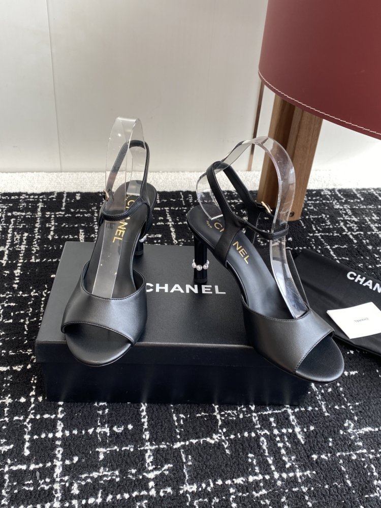 Босоножки фото 4