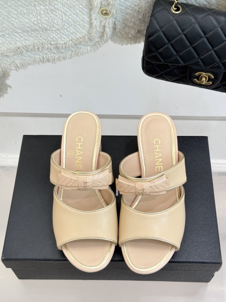 Босоножки фото 4