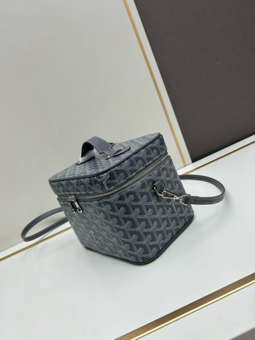 Сумка косметичка женская Goyard Vanity muse 21 см