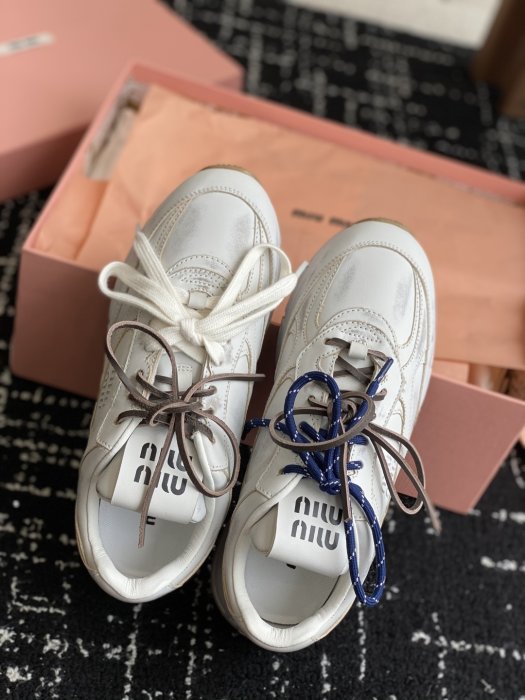 Кроссовки фото 4