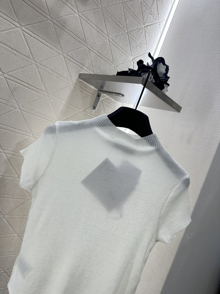 Футболка женская фото 4