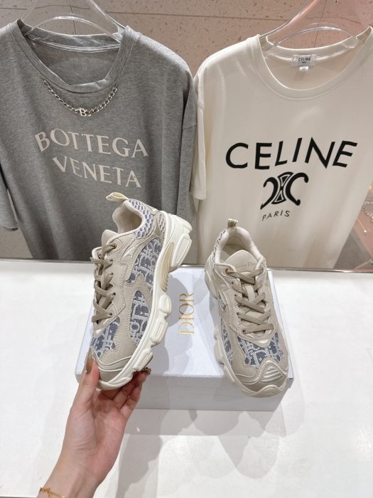 Кроссовки фото 3