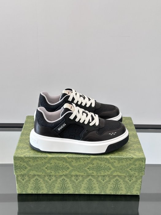 Кроссовки мужские