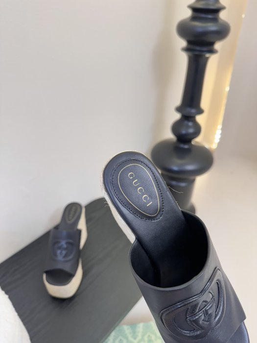 Босоножки фото 8