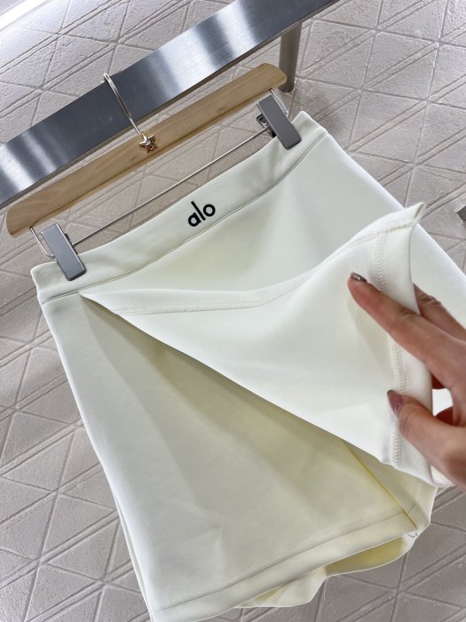 T-shirt women's фото 9