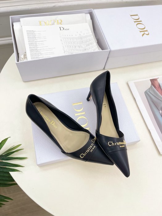 Туфлі жіночі фото 2