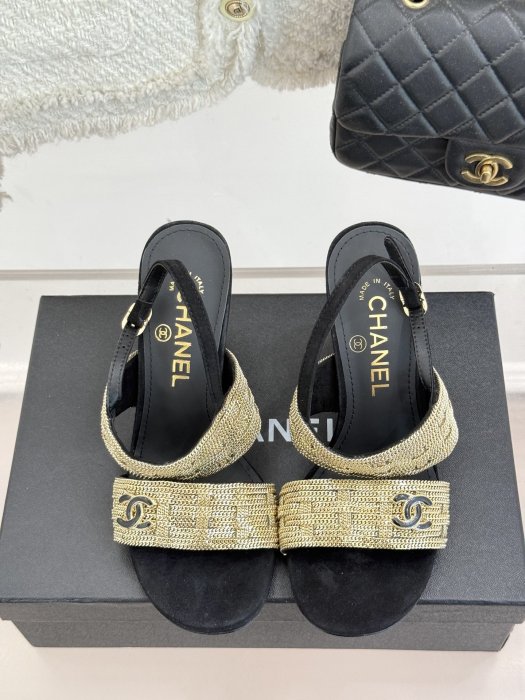 Босоножки фото 4