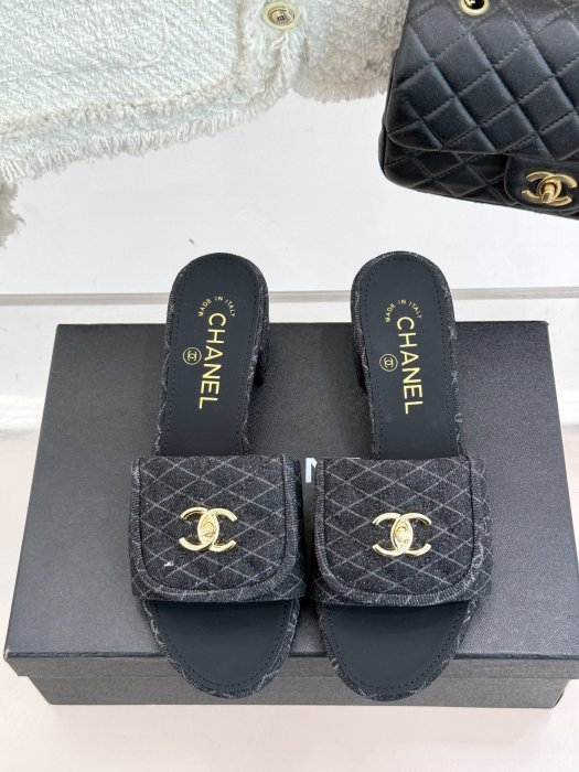 Босоножки фото 4