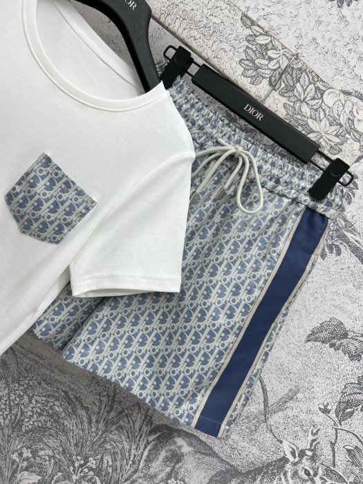 Костюм женский фото 6