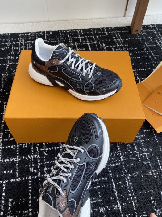Sneakers фото 6