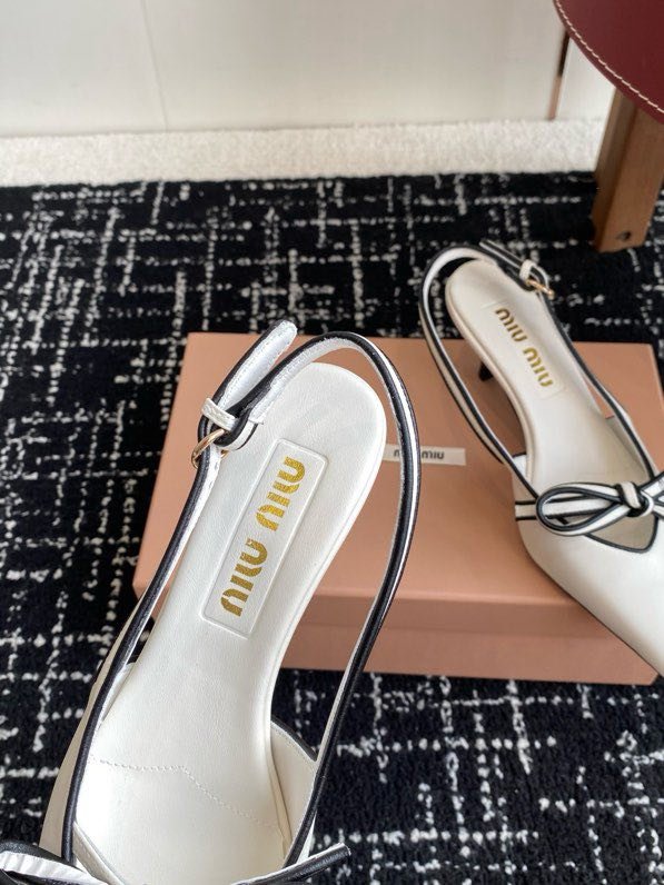 Босоножки фото 5