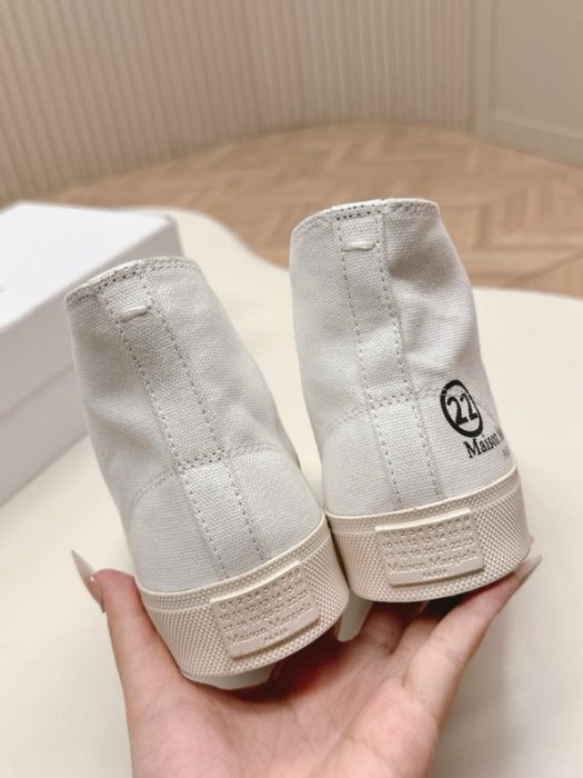 Кеди жіночі з роздвоєним носком фото 8