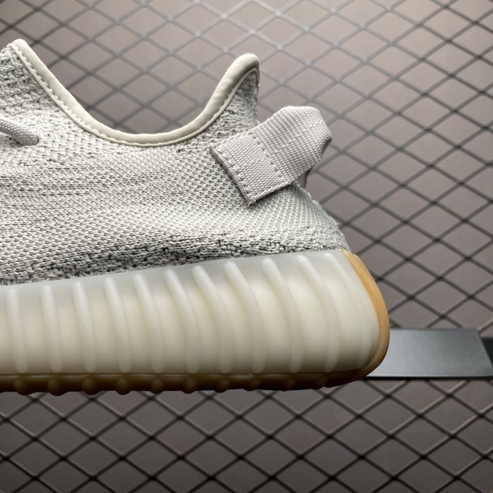 Кроссовки Yeezy Boost 350V2 фото 4
