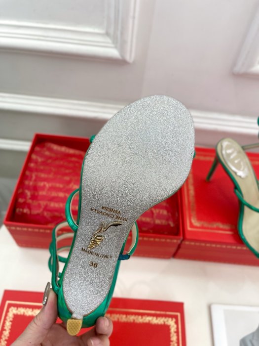 Босоніжки фото 9