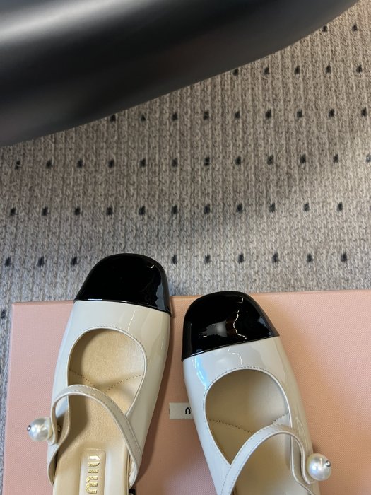 Босоножки фото 9