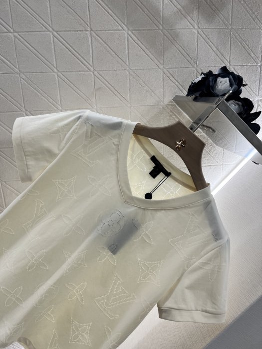 Футболка женская фото 3