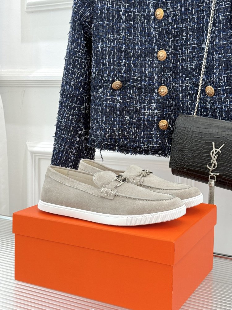 Лоферы женские