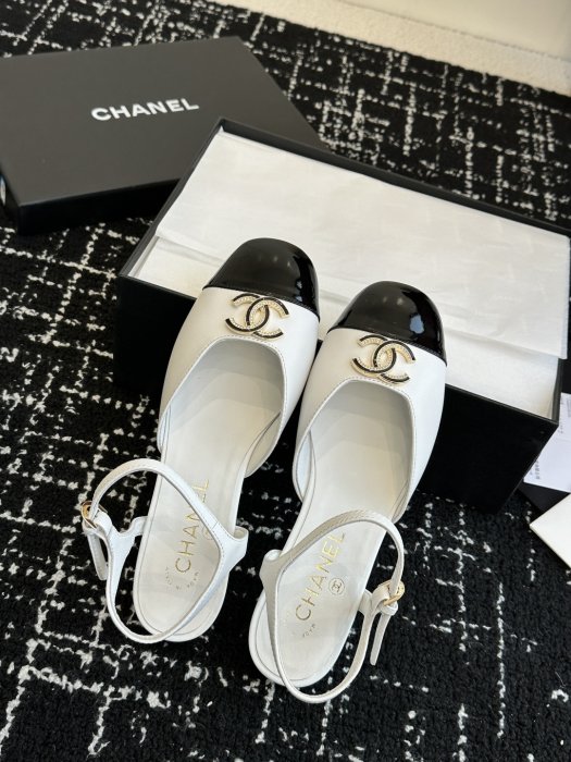 Босоножки фото 4