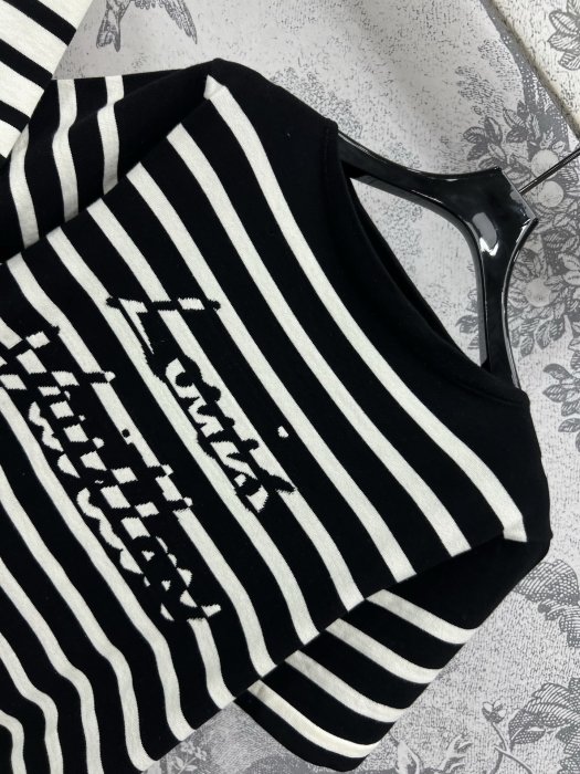 Футболка женская фото 4