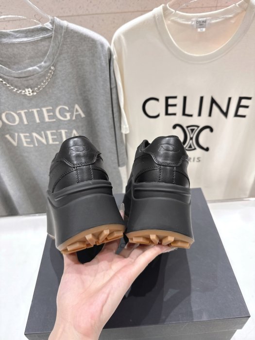 Кроссовки фото 7