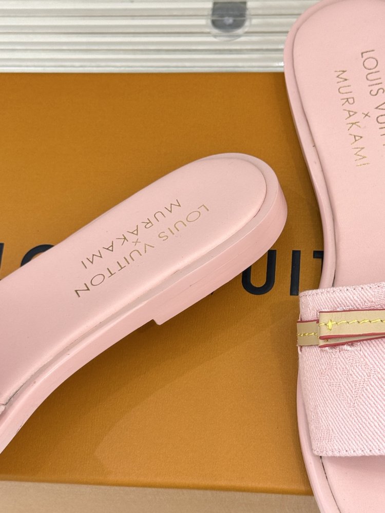 Шлепанцы женские фото 6