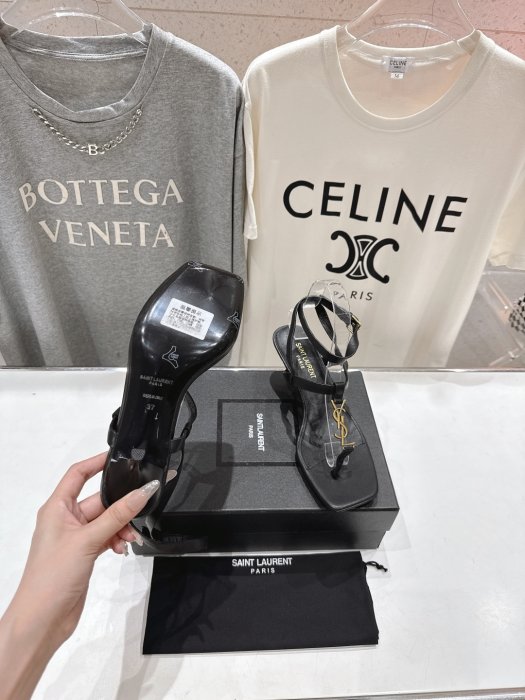 Босоножки фото 9