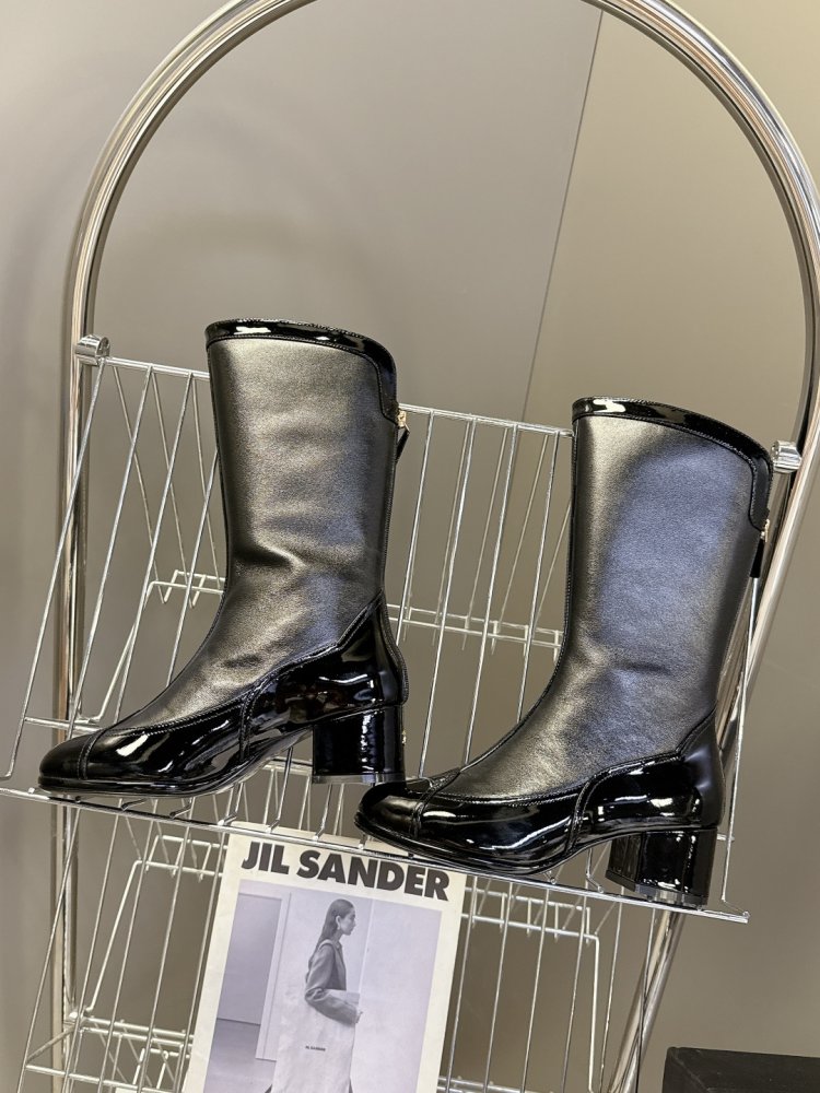 Сапоги женские фото 6