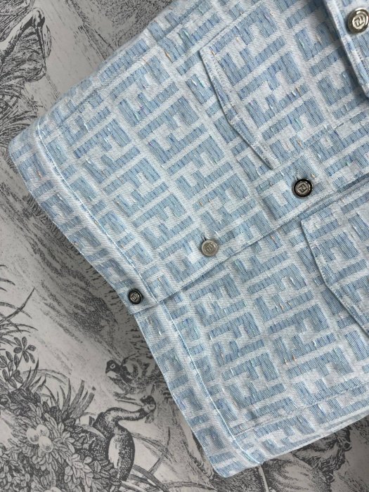 Костюм женский фото 3