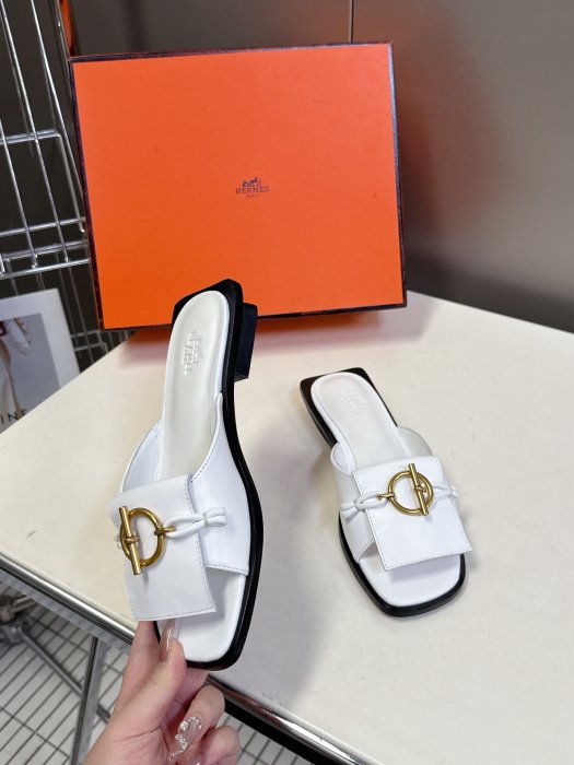 Шлепанцы фото 4