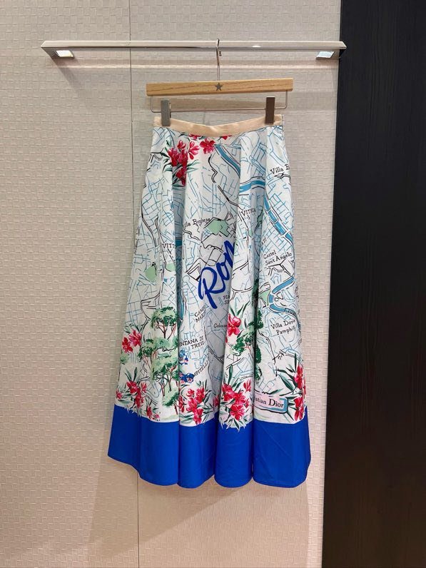 Long skirt and T-shirt women's фото 6