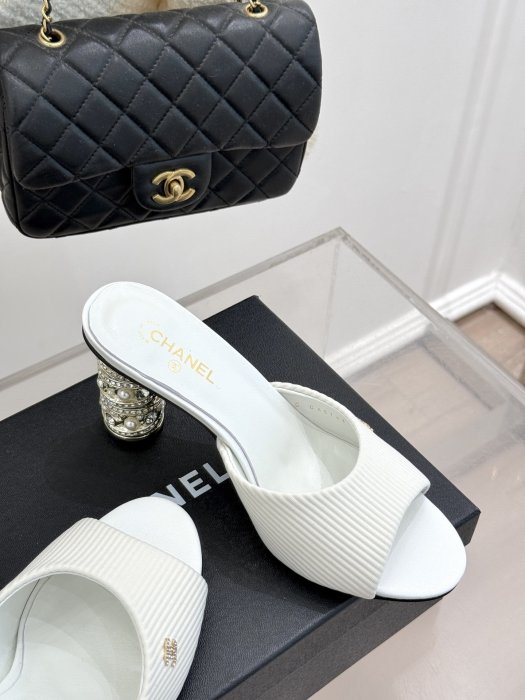 Босоножки фото 5