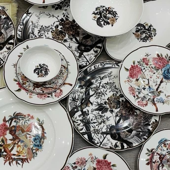 Set porcelain crockery of 41 of the subject фото 8