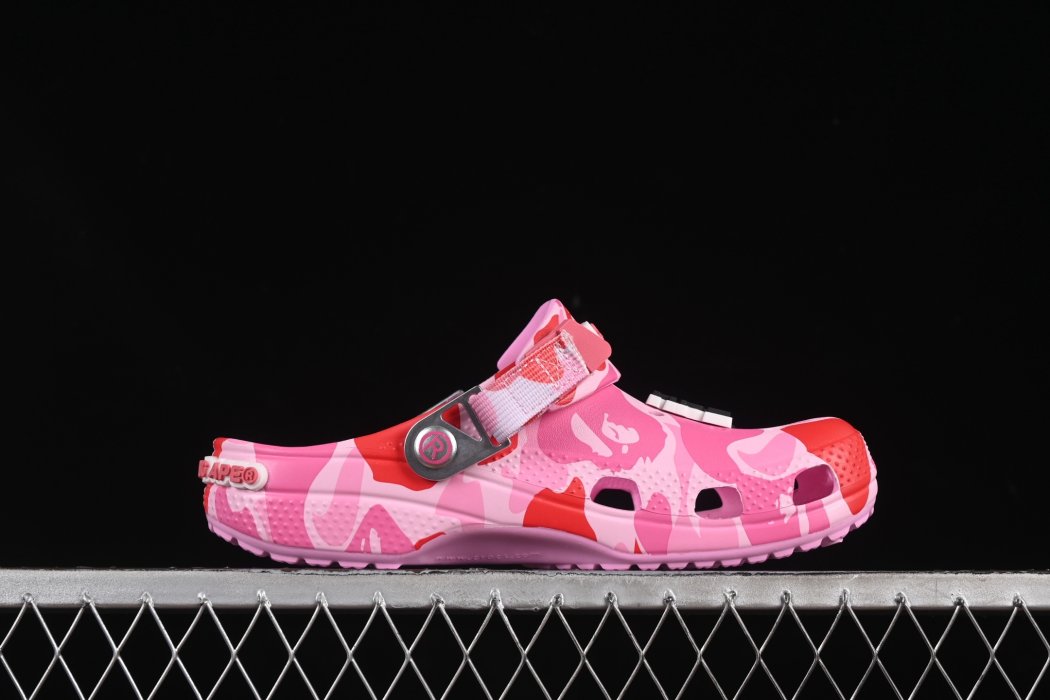 Кроксы Bape x Crocs Classic Clog фото 2