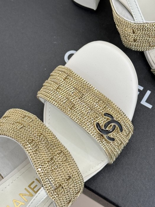 Босоножки фото 7