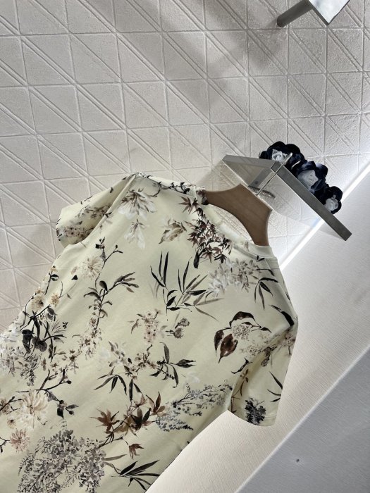 Футболка женская фото 4