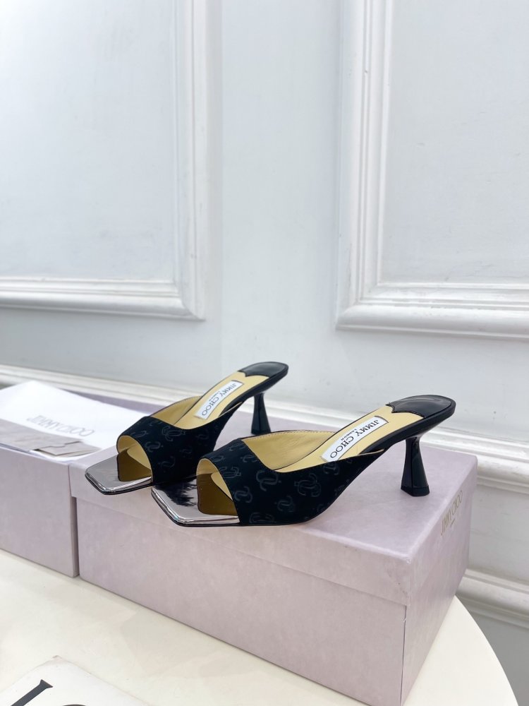 Босоножки фото 3